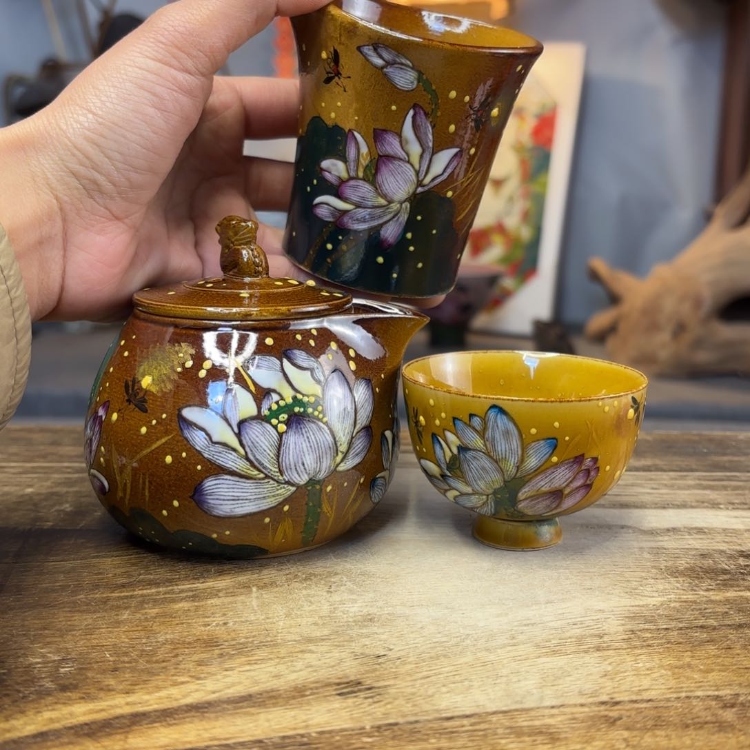 景德镇纯手工制作陶瓷燕*