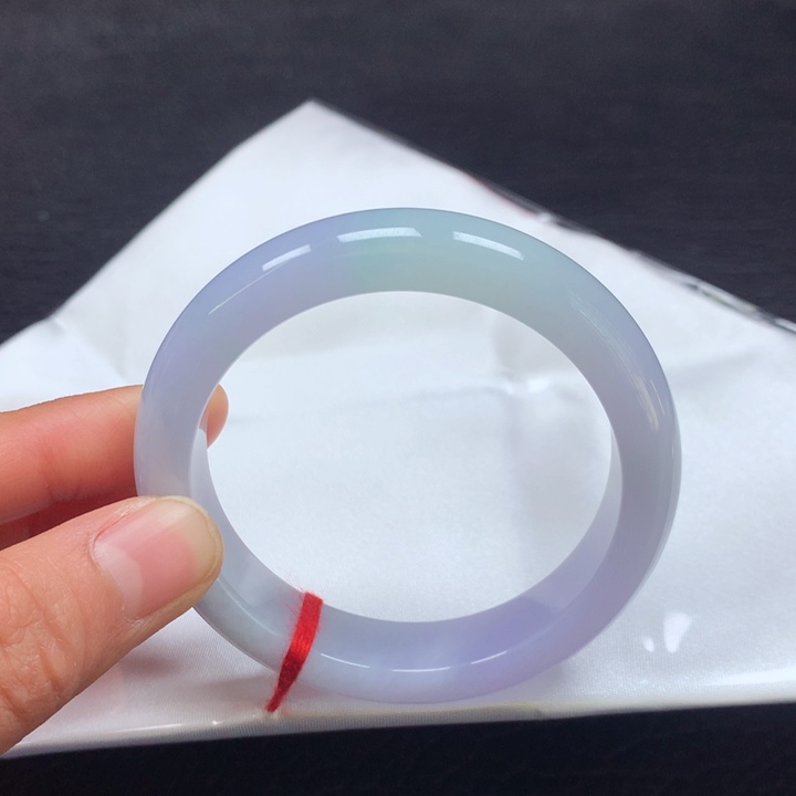 翡翠手镯未镶嵌53圈