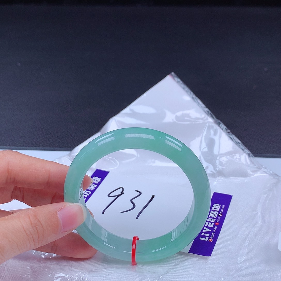 翡翠手镯未镶嵌手镯001624