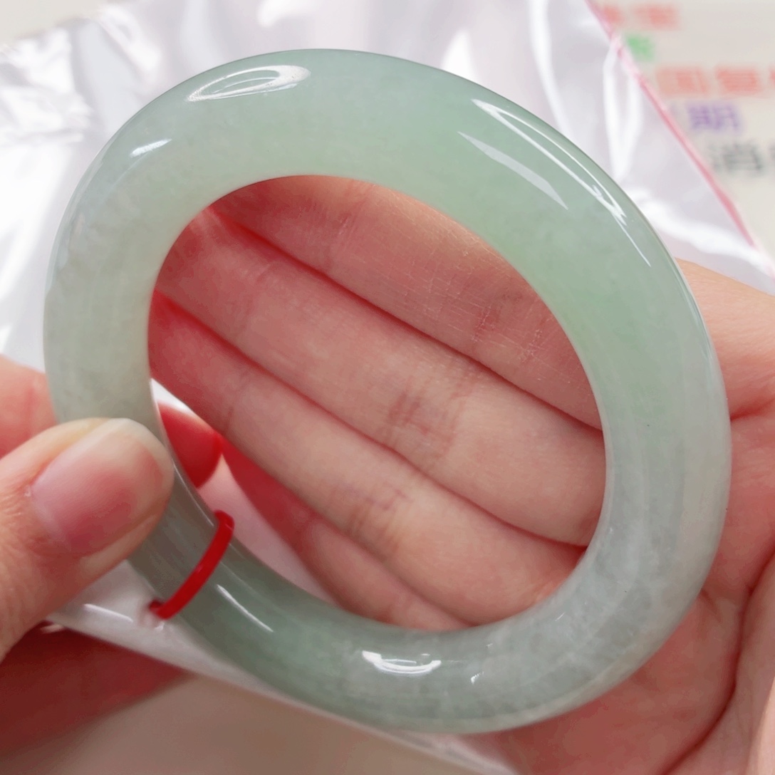 小***密翡翠未镶嵌手镯56圈24627