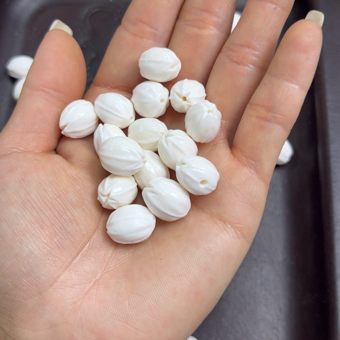 吉***赵手串/手链驼骨编号402打包