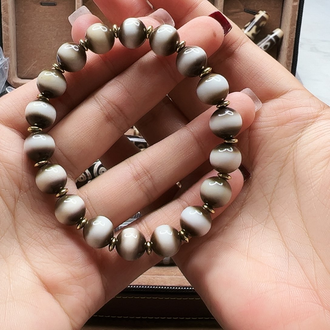 华***哥玛瑙/玉髓未镶嵌颈饰