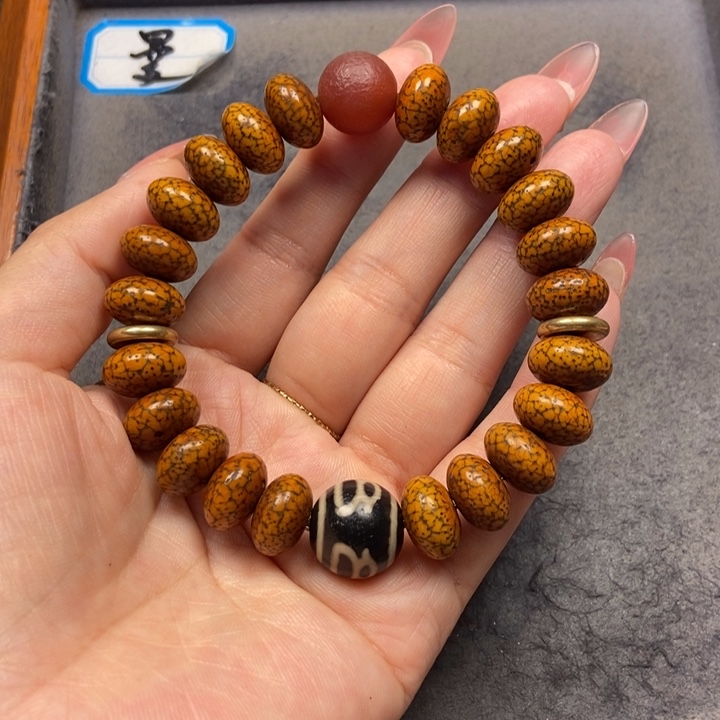 星月菩提吊坠菩提