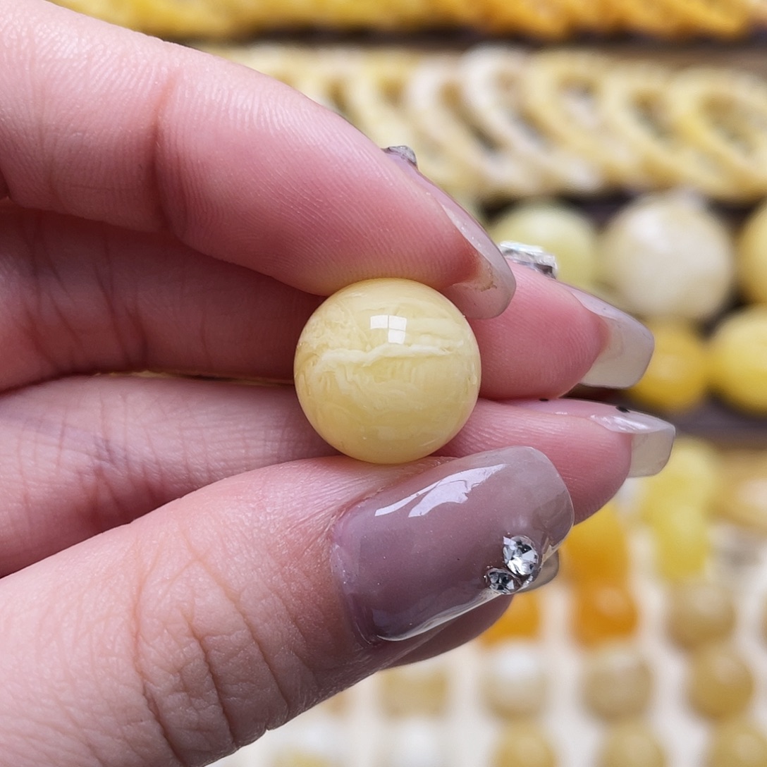 琥珀未镶嵌裸石13.8mm圆珠瑕