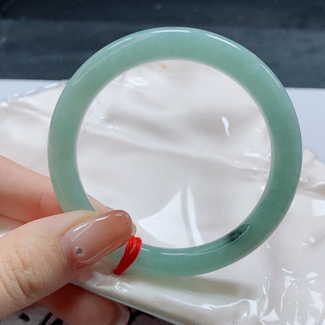 【闪购商品】未镶嵌手镯（圆镯）翡翠430号