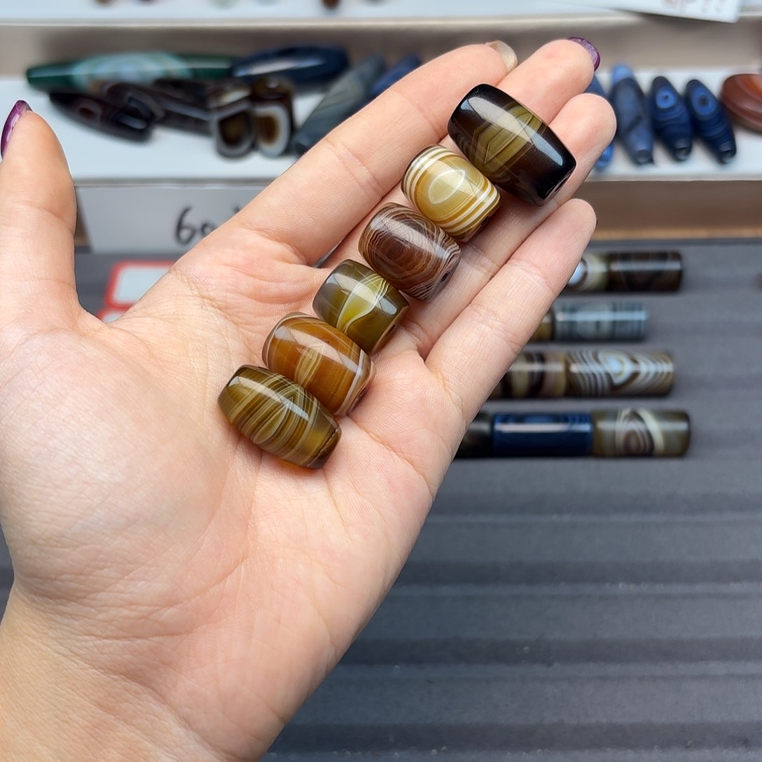 阿***具玛瑙/玉髓合金珠宝半成品