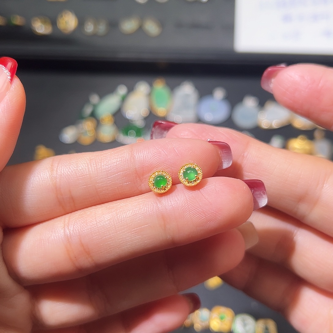 翡翠耳饰18K金镶嵌耳饰