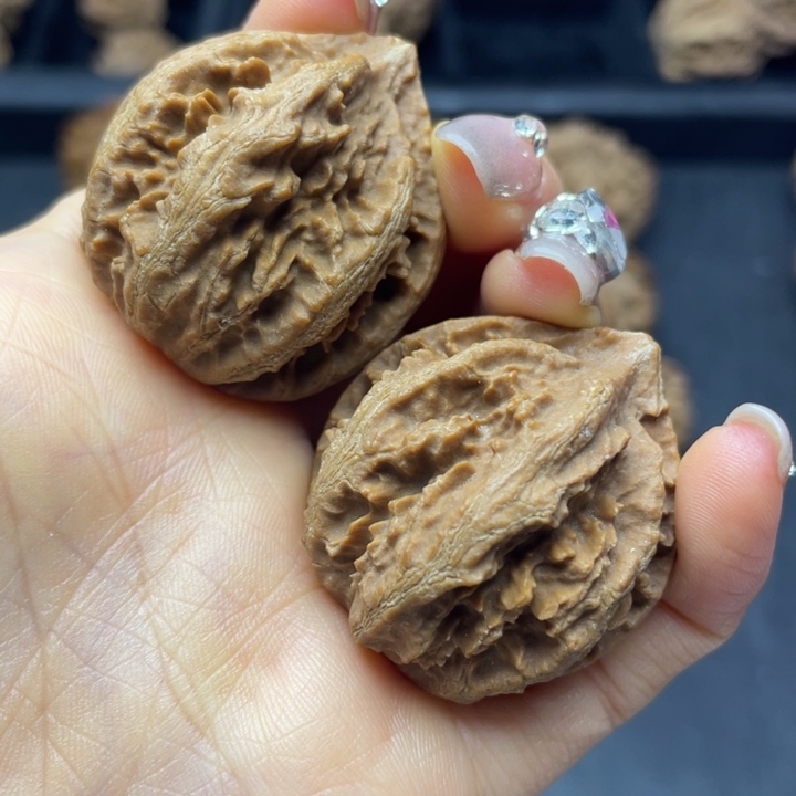 文玩核桃吊坠突突突突突突突