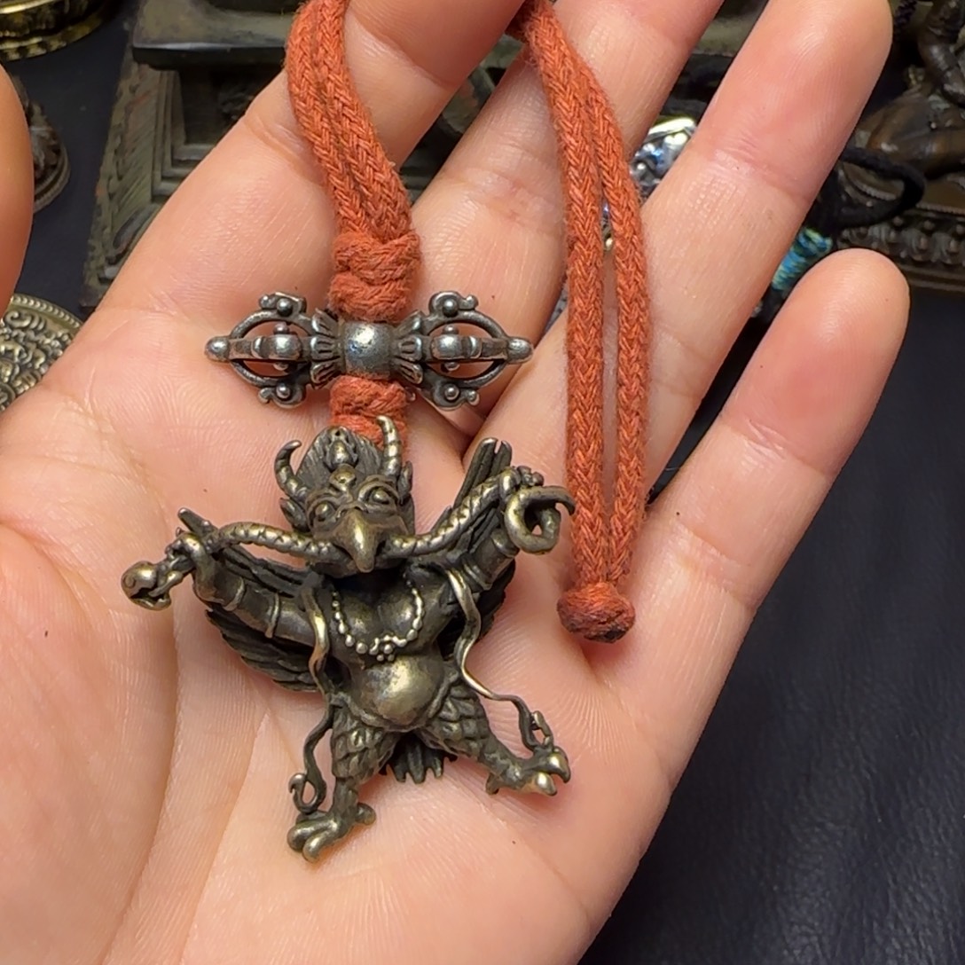 b***g泥塑藏传牌子……藏传牌子