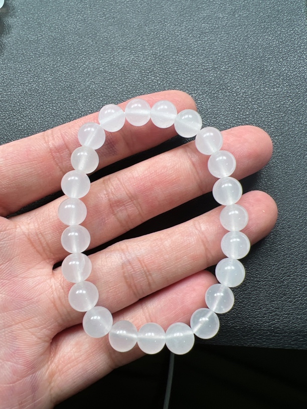 63号缅料胶感冰种卡8左右白月光手串随机发一件多样性冰透玉手串