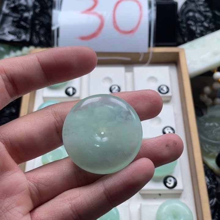 祺***想蛇纹石玉未镶嵌颈饰