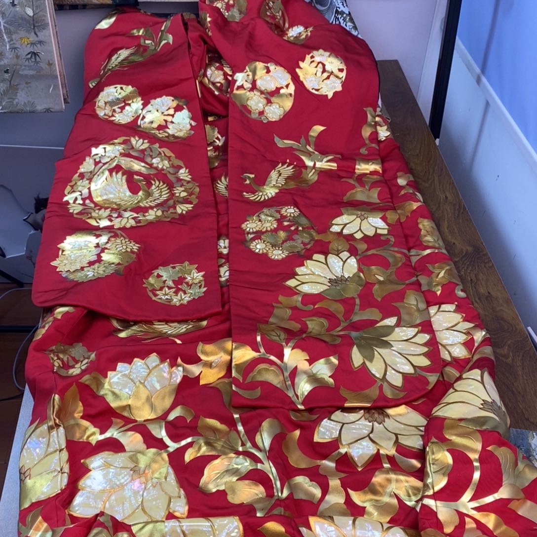 刺绣打褂罗。 西阵织