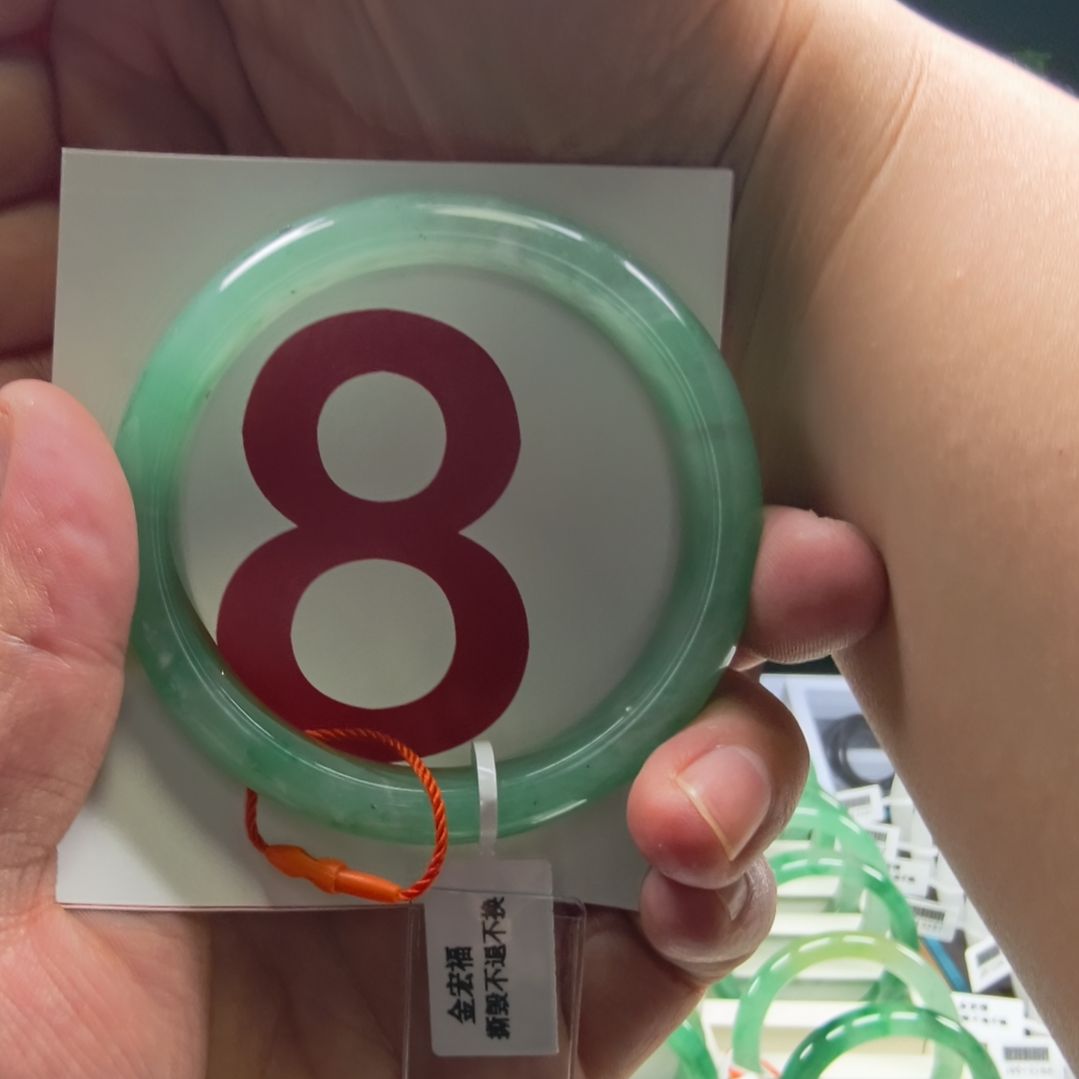 石英质玉（非洲翠）未镶嵌手镯