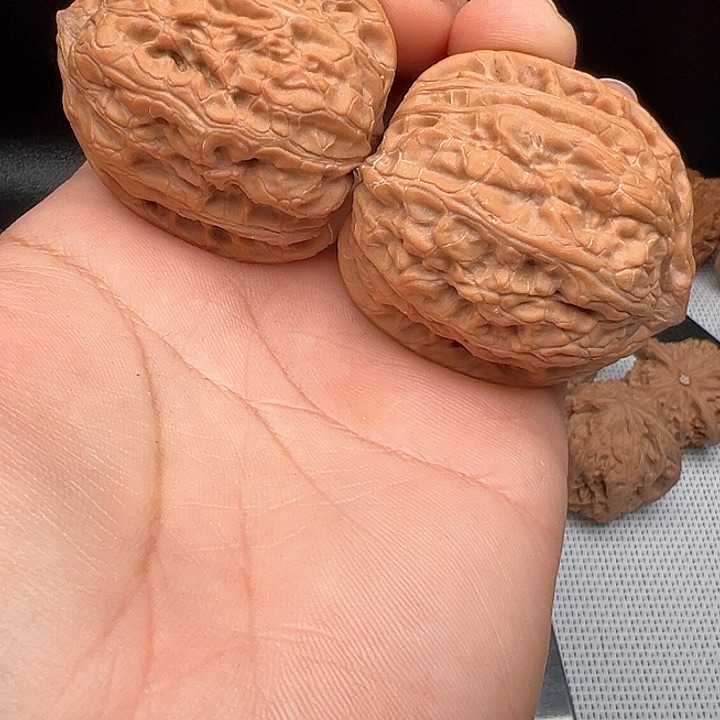 文玩核桃把件小**宝无名