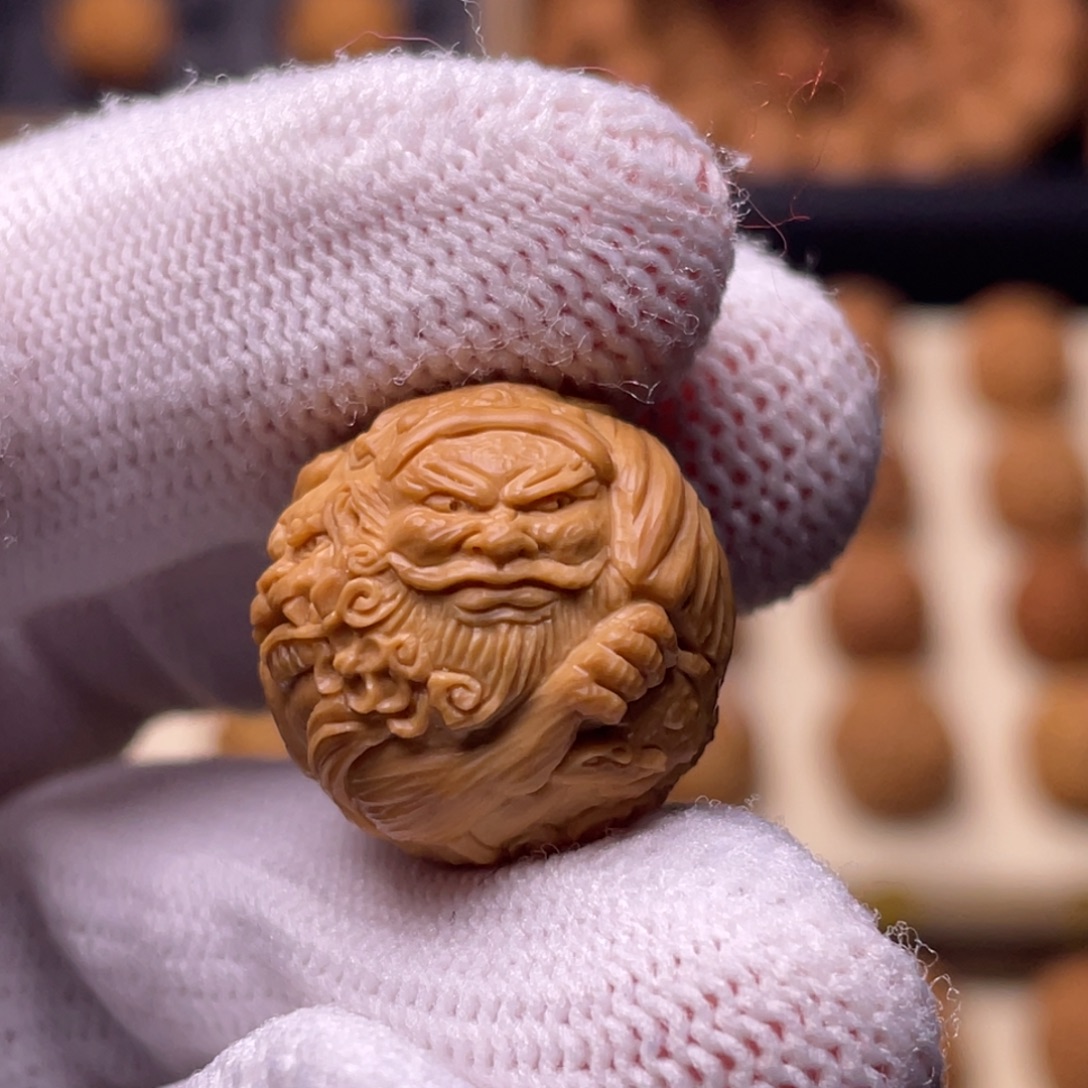 猴头核桃吊坠顶工财宝天王18.5