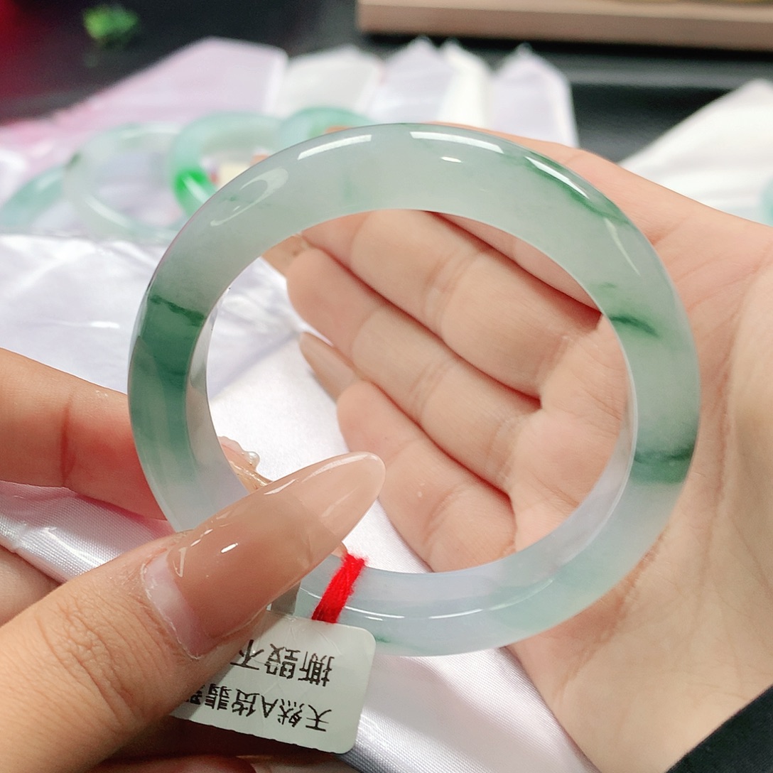 翡翠未镶嵌手镯缅甸天然翡翠