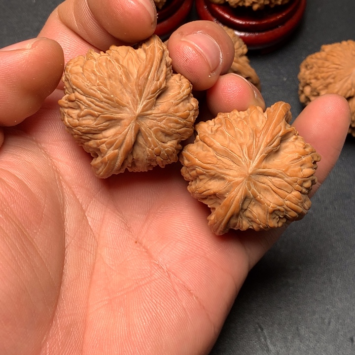 用***7文玩核桃把件40磨盘908