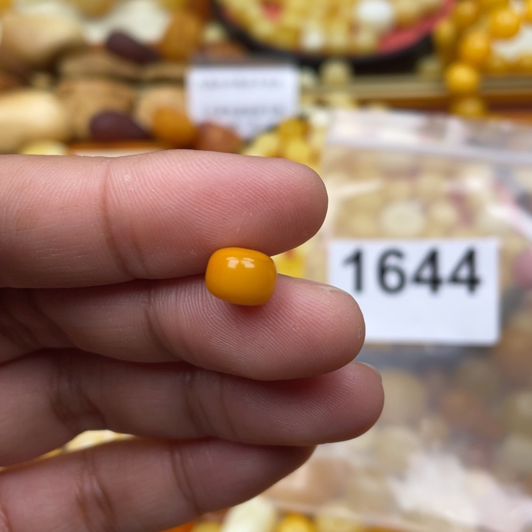 琥珀珠宝奇石未镶嵌8.6