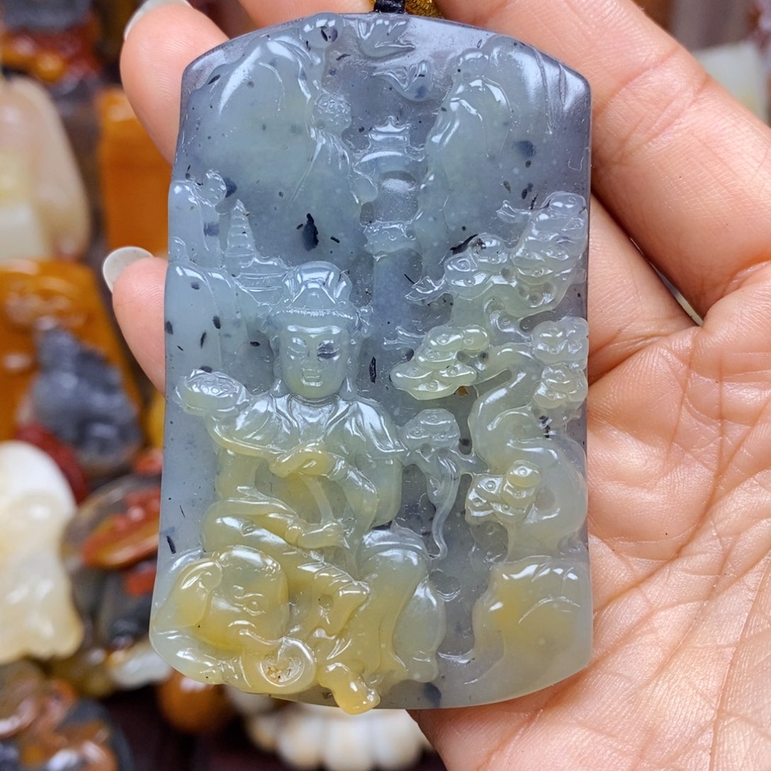 石英质玉（黄龙玉）颈饰未镶嵌