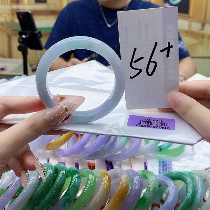 翡翠未镶嵌手镯nj