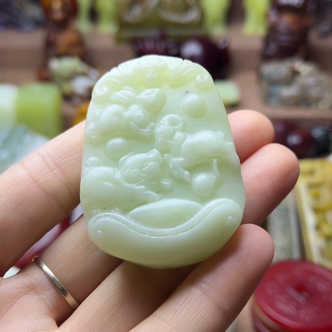 白玉菩提吊坠153。。