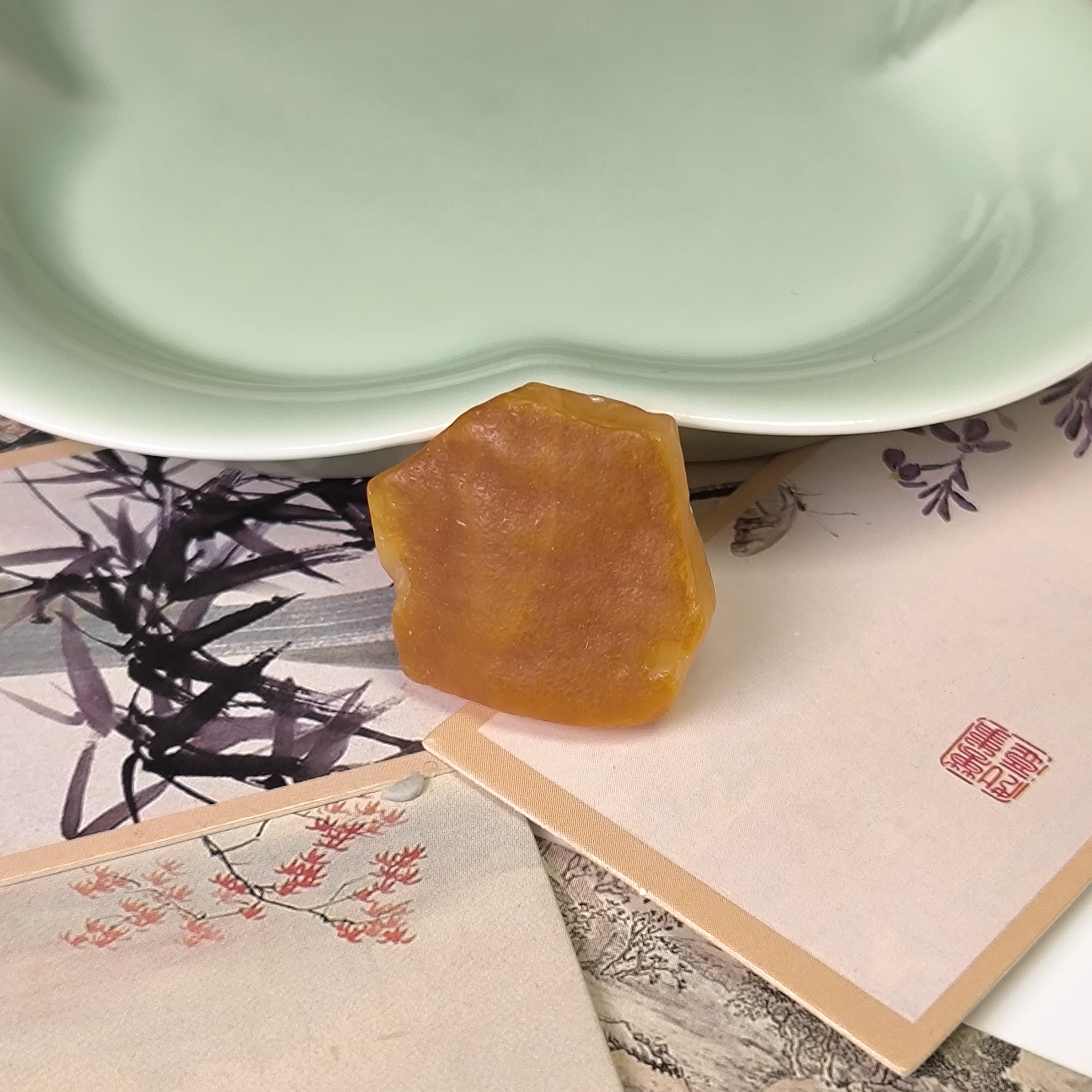 天然琥珀蜜蜡原石原矿随形吊坠手机挂件包挂件 打孔请联系客服