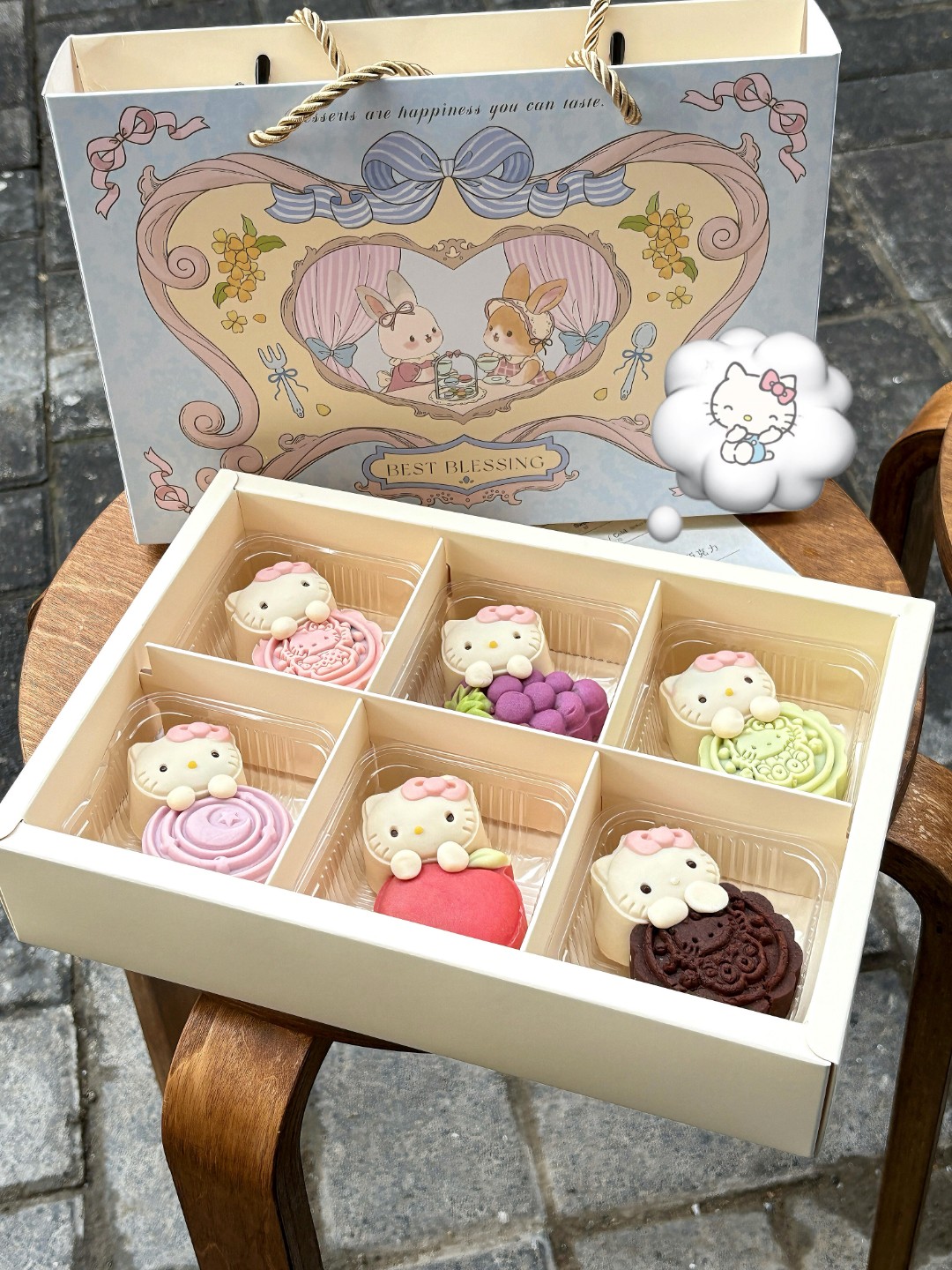 【中秋佳礼】hellokitty可爱抱抱冰皮月饼多种口味中秋限定礼盒送礼