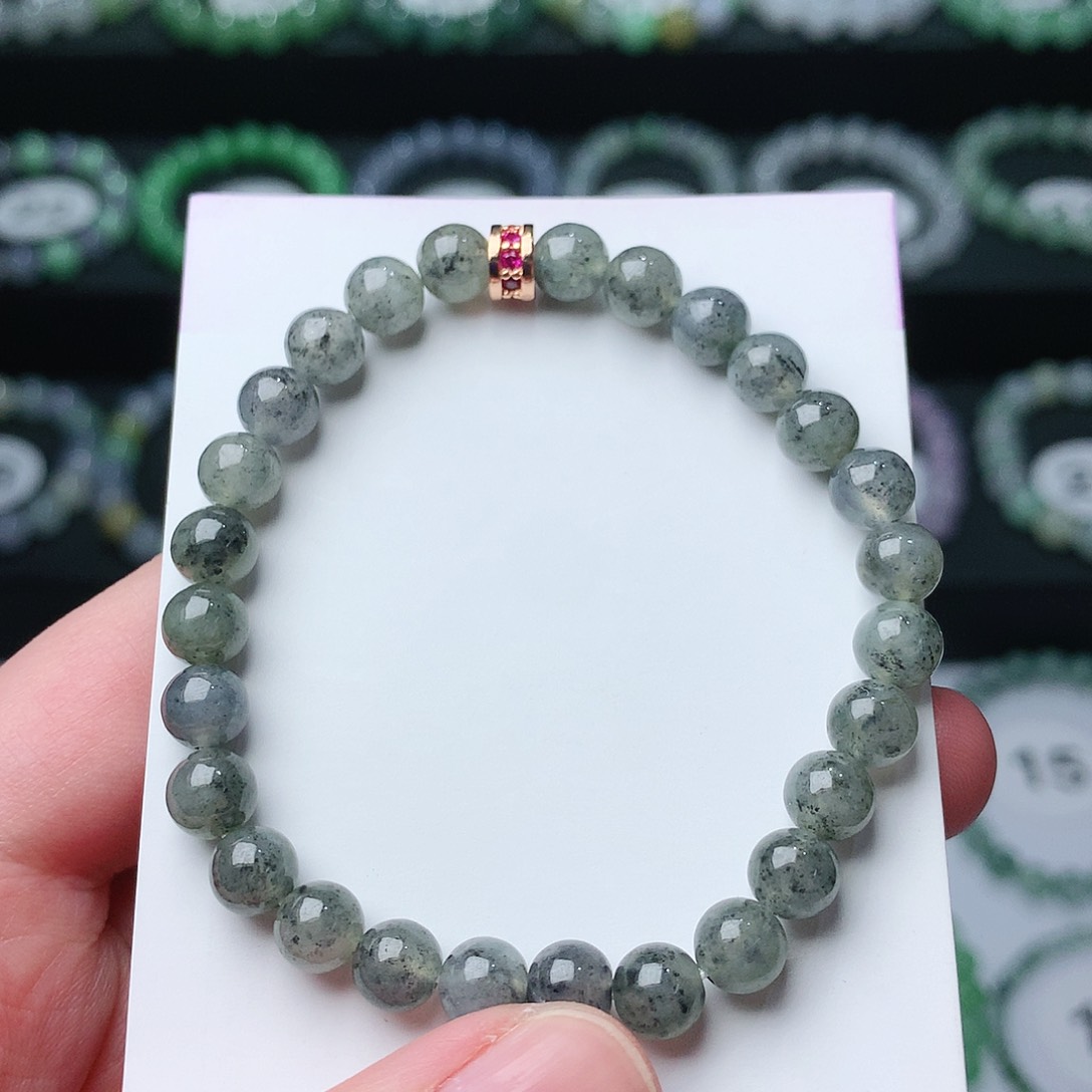 翡翠手链未镶嵌翡翠