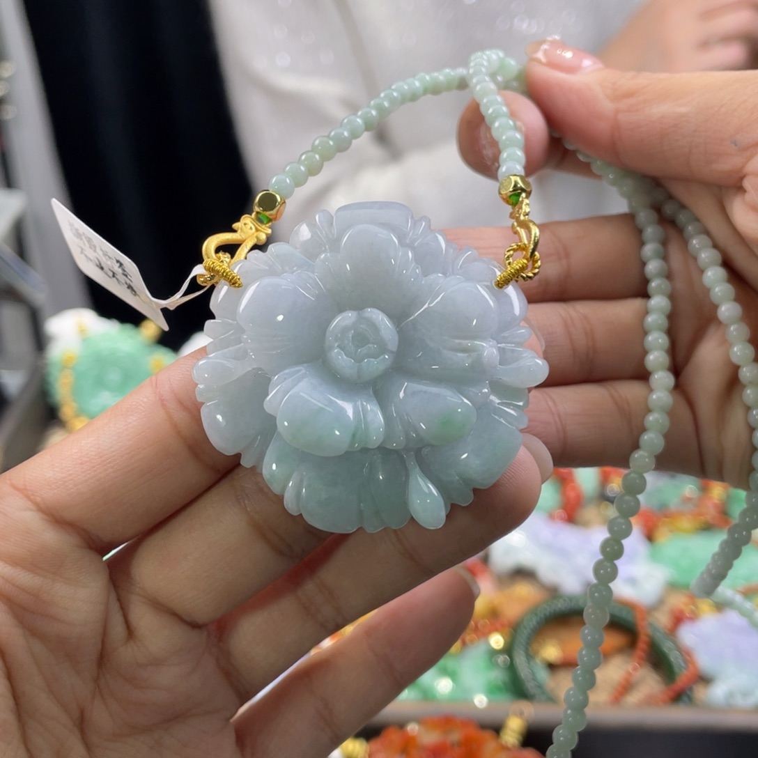 翡翠颈饰未镶嵌代编织