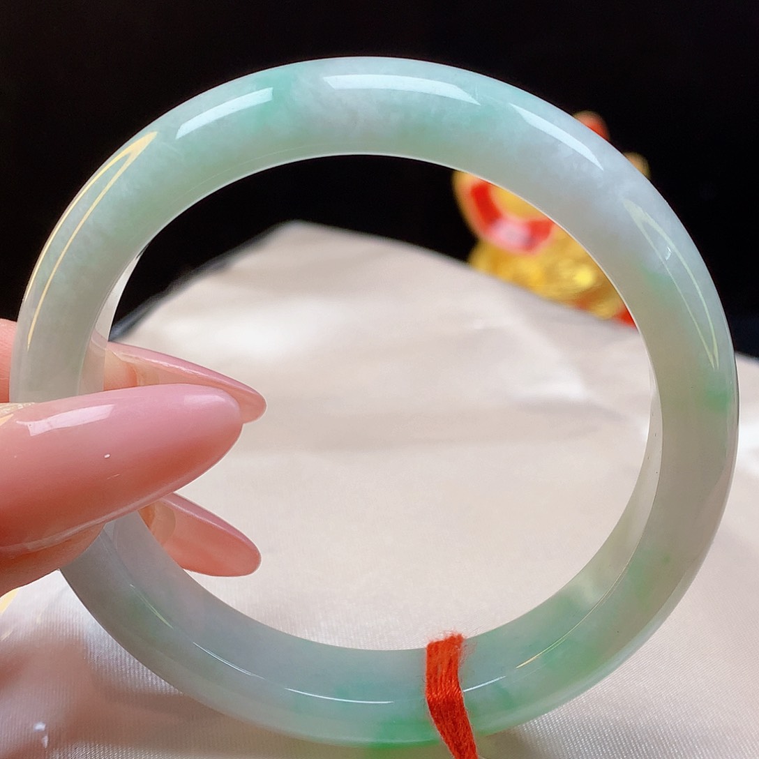 翡翠手镯未镶嵌天然翡翠5128