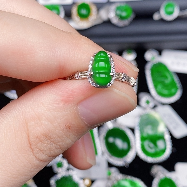 银S925镶嵌戒指翡翠