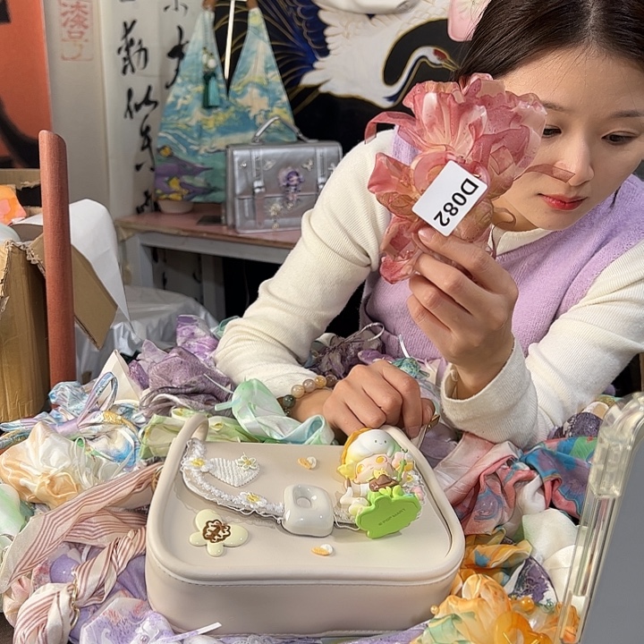 岁***晚082玫瑰抓夹不退不换