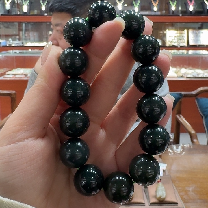 和田玉手串未镶嵌