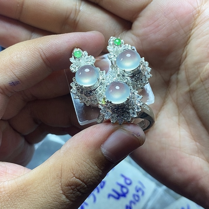 未镶嵌定制翡翠戒面