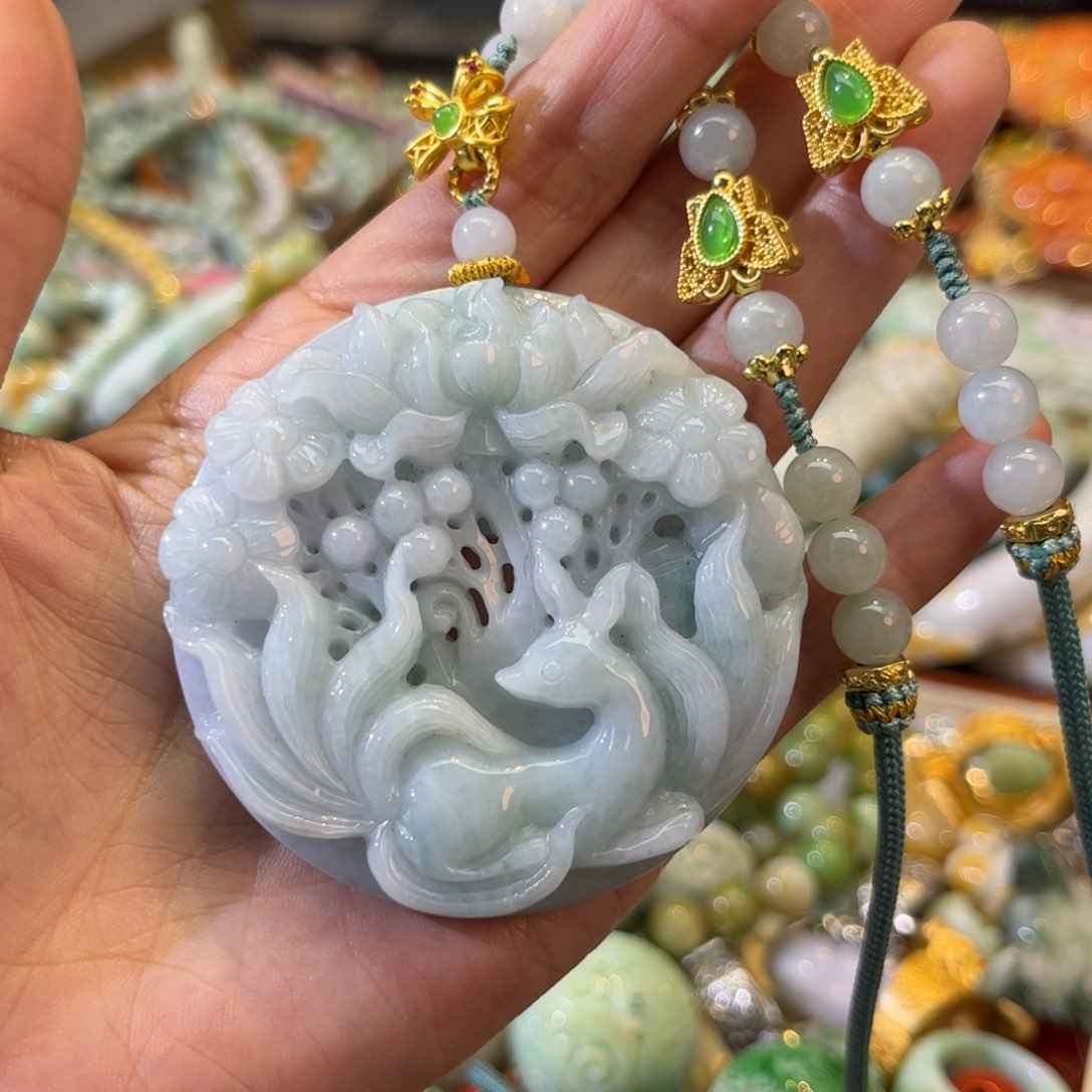 翡翠颈饰未镶嵌待编款