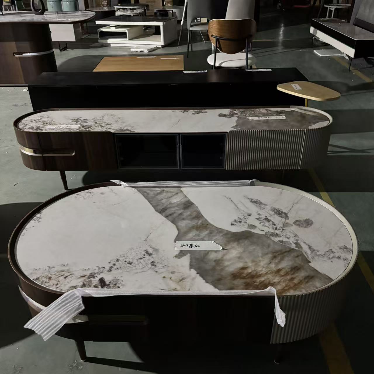 DZ电视柜尺寸：2.01*0.41*0.45 茶几尺寸：1.3*0.7*0.4