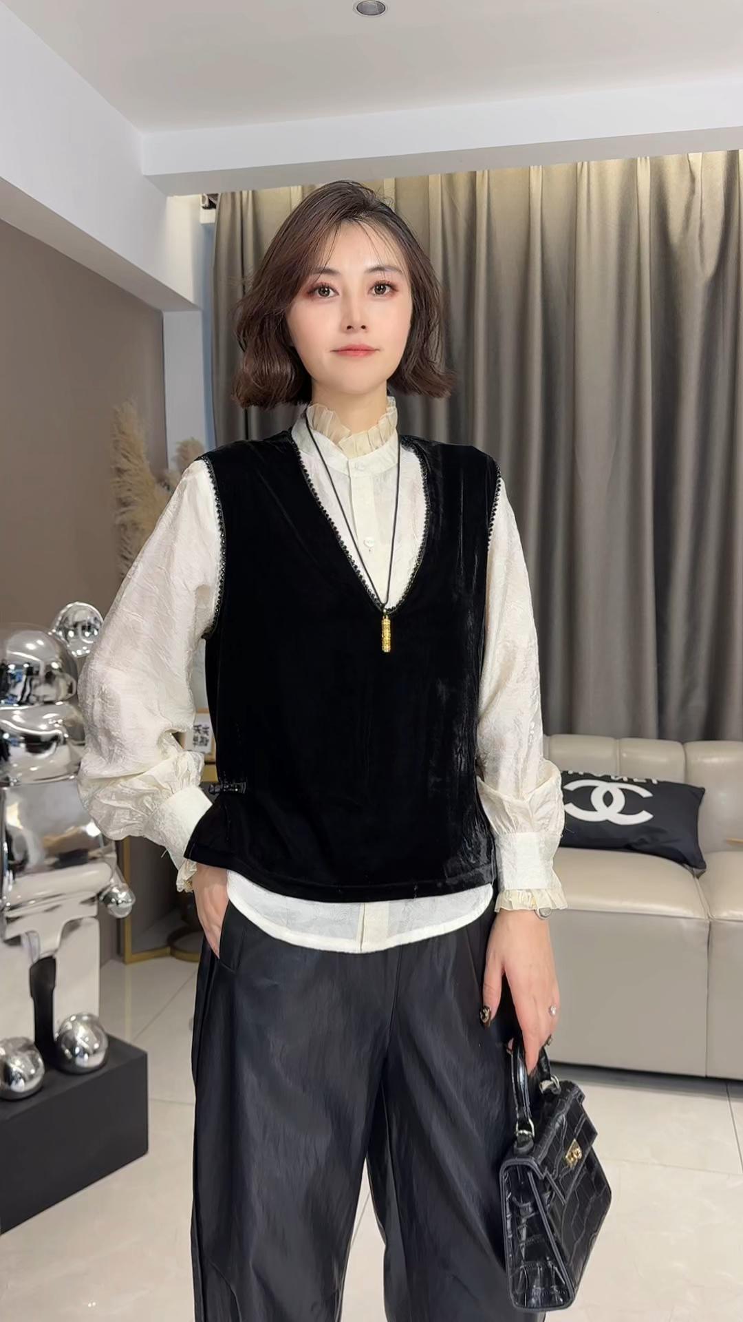 新款弹力丝绒重工时尚轻奢百搭马甲网红休闲秋冬马夹女装无袖黑色