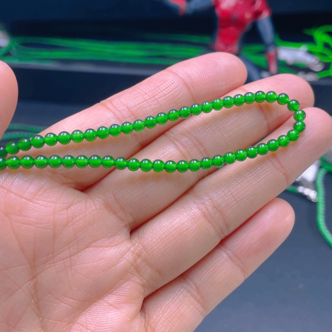 翡翠颈饰未镶嵌，1