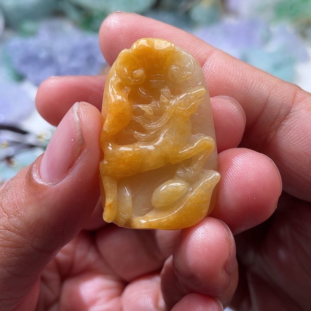 翡翠未镶嵌颈饰翡玉缘翡翠