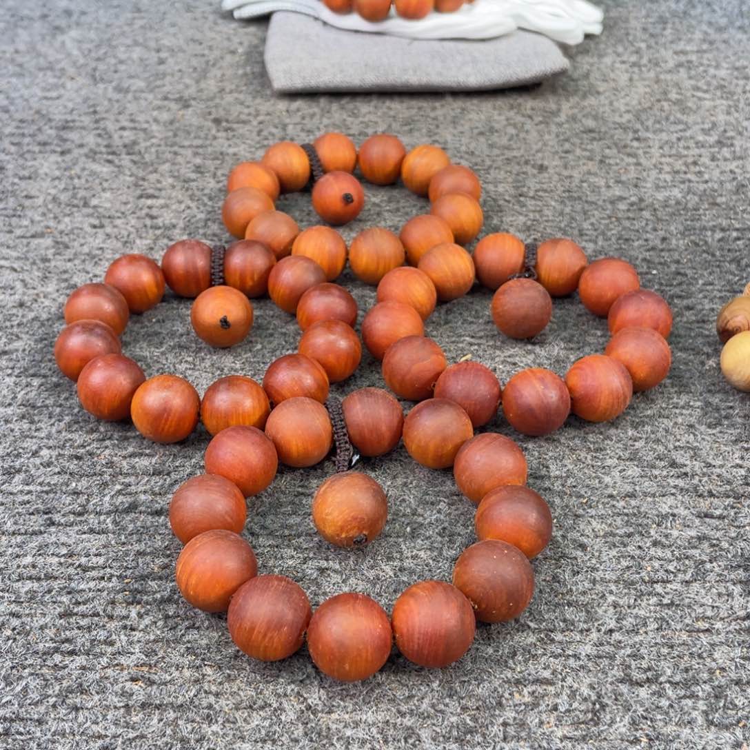 柏木（崖柏）神品毛珠，太行崖柏，2.0血色玫瑰，秒沉，奇楠薄荷甜