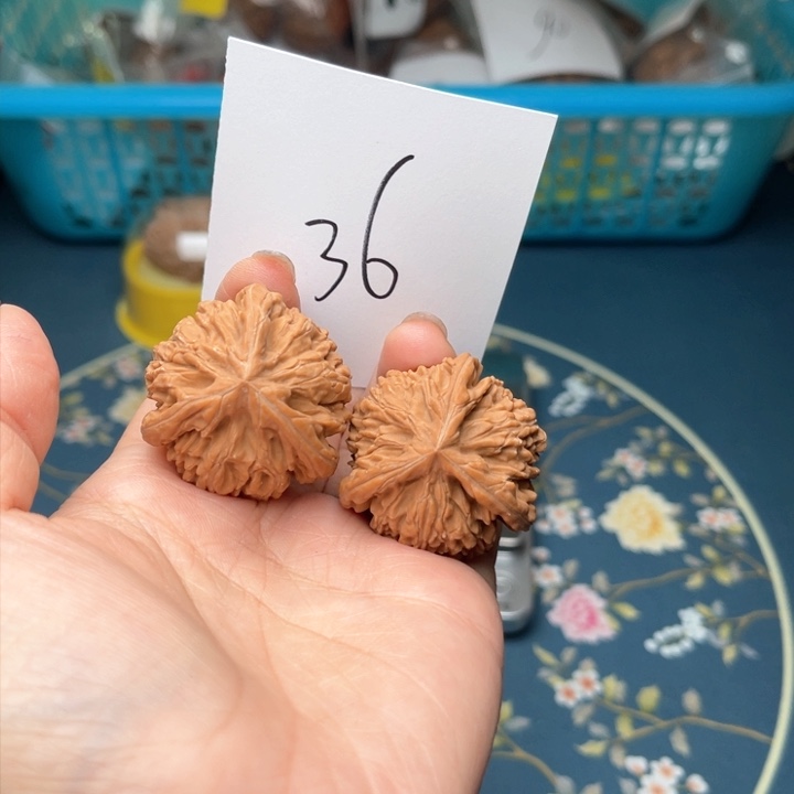 文玩核桃把件35文山三棱