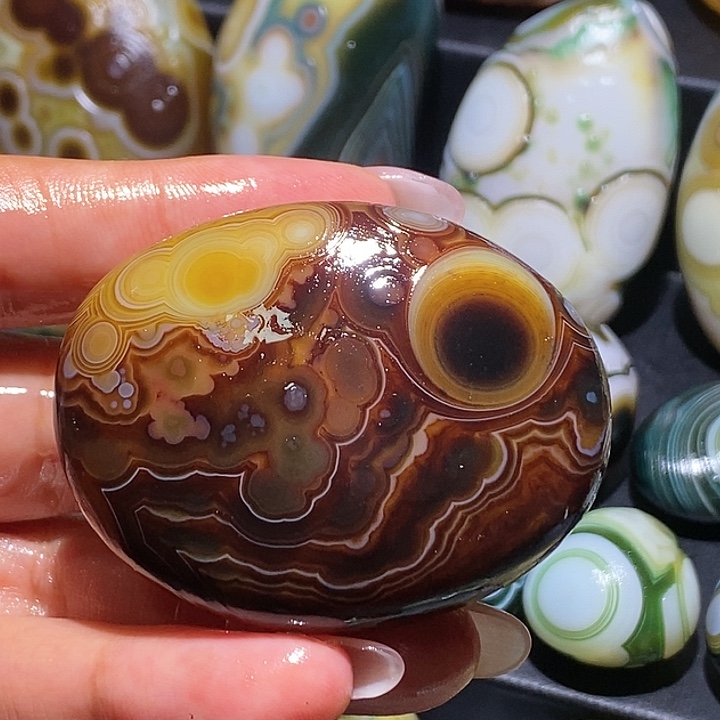 玛瑙/玉髓未镶嵌珠宝奇石142