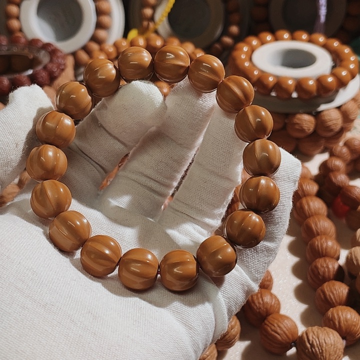 猴头核桃吊坠闪*星精工雕刻四花鲨鱼