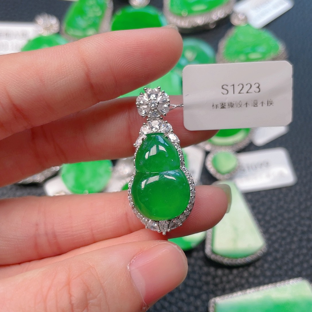 【闪购商品】翡翠吊坠(不含链)银S925镶嵌