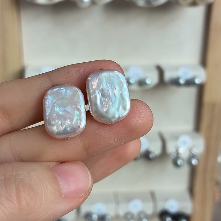 淡水珍珠银S925镶嵌耳饰