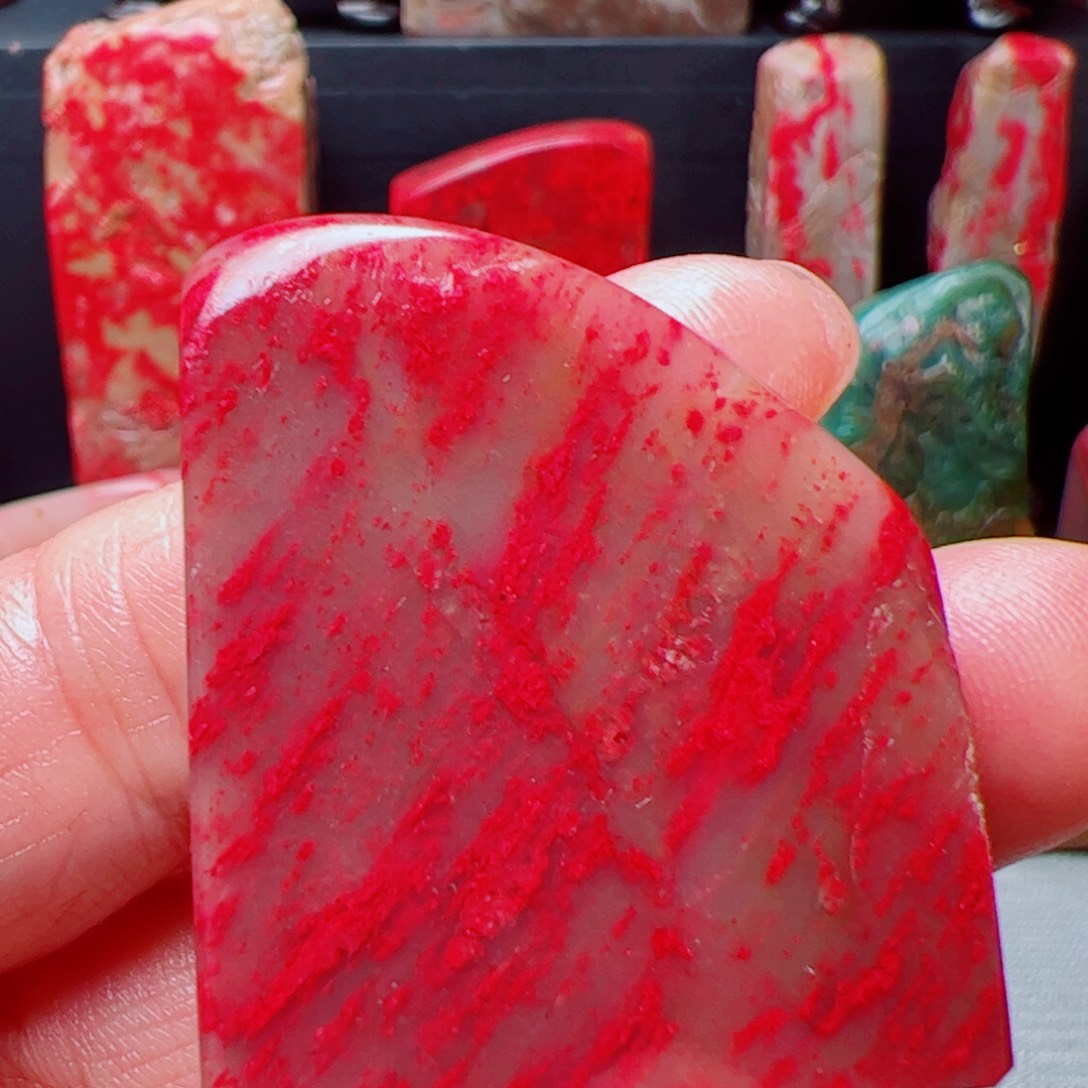 昌化石昌化鸡血石随形章