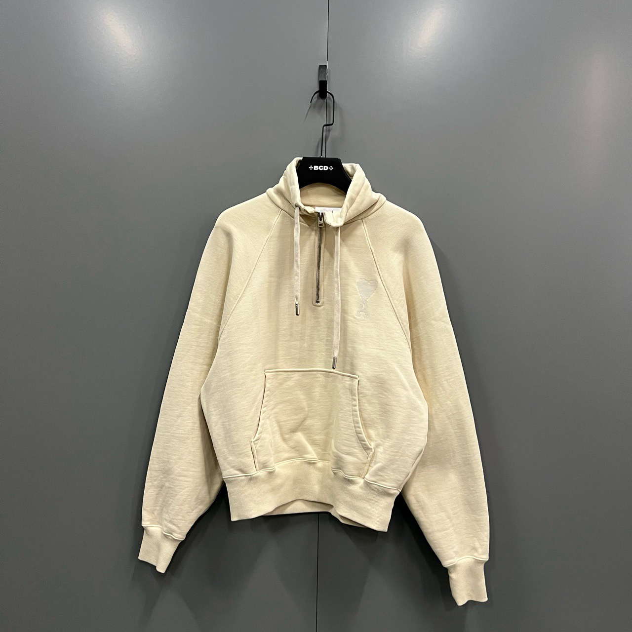 95新 AMIPARIS （cc1）半拉链爱心卫衣 M码/302579