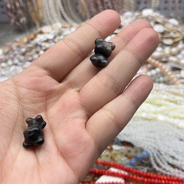 未镶嵌玛瑙/玉髓珠宝半成品一个银耀石小熊