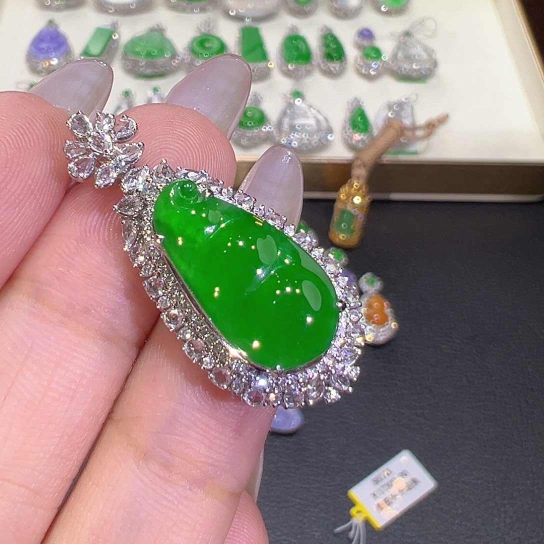 翡翠18K金镶嵌吊坠(不含链)
