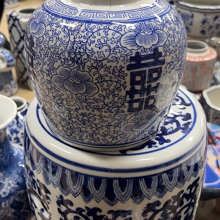 华***活瓷片微瑕。。。。。。。。。。。。。。